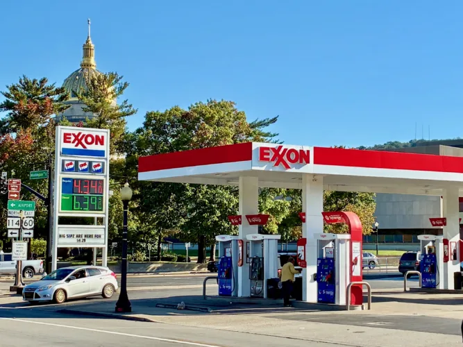W.Va. Democratic, GOP leaders call for gas tax pause